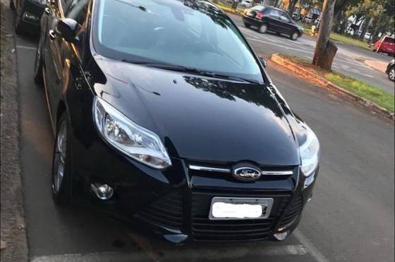 FORD FOCUS 2.0 SE PLUS SEDAN 16V FLEX 4P POWERSHIFT